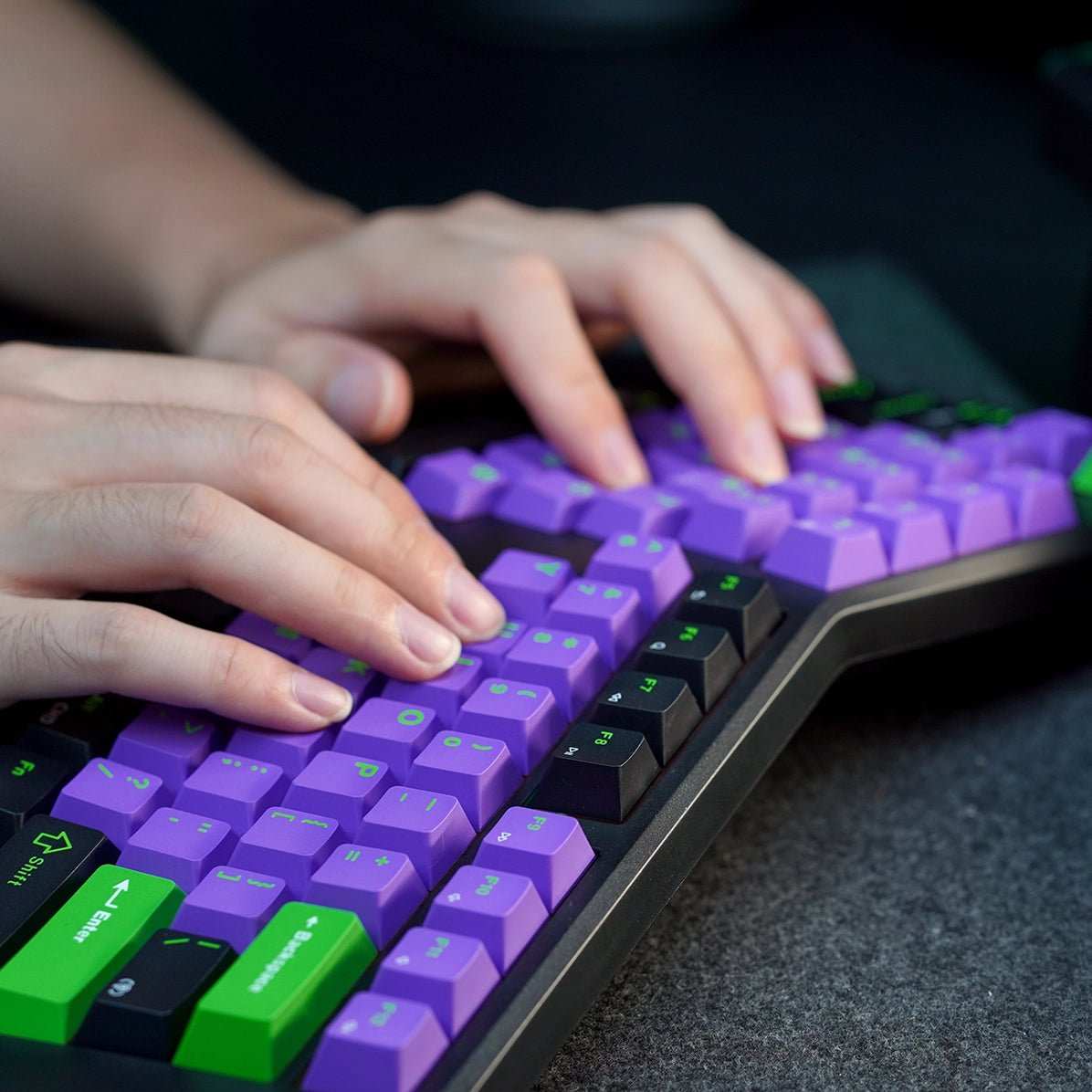 Split Ergonomic Mechanical Keyboard – For Peak Gaming & Productivity - RAGNOK